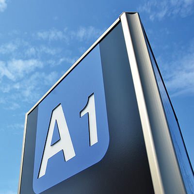 自立看板】三面体サイン トレス 非内照 TRX-6027 W638×H2700 | 看板の