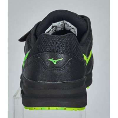 オシャレNIKEスニーカーポスターアンティーク大判額縁A1 黒い