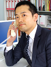 店長【神谷】